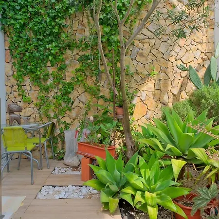 Twin In Shared House In Belém *