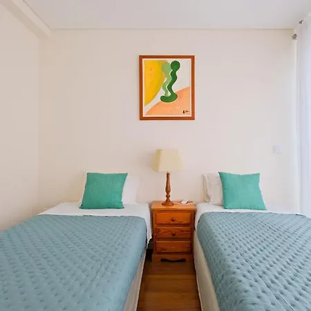 Twin In Shared House In Belem Lisboa